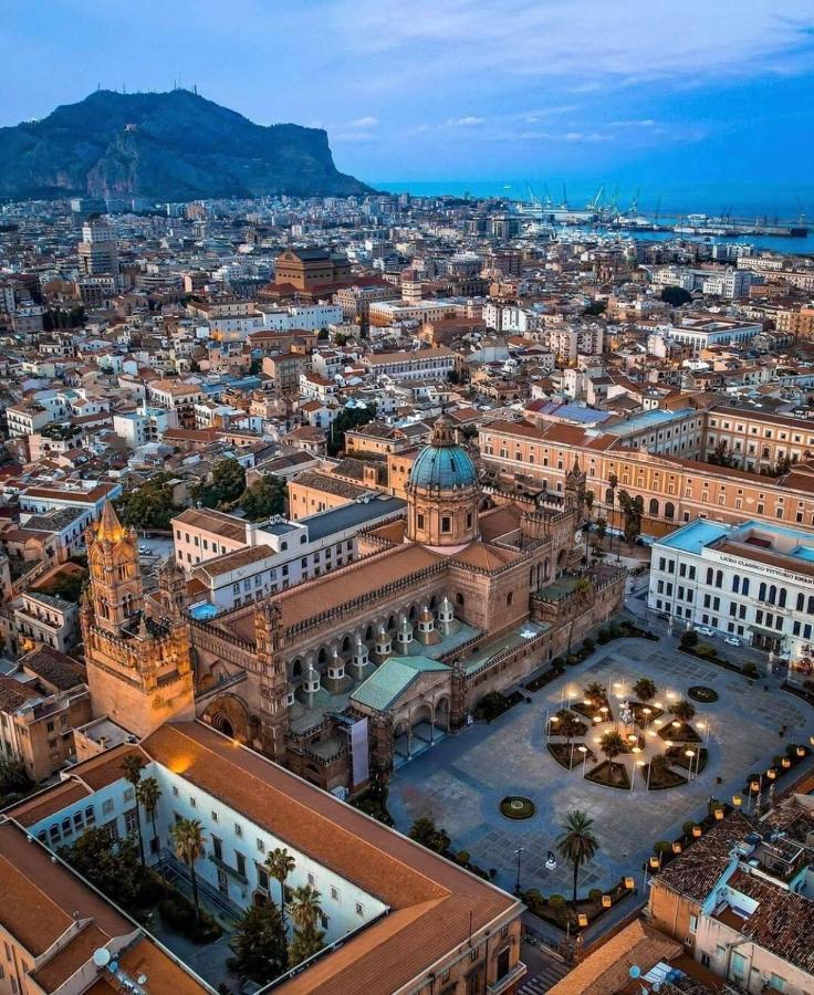 Antico Vicolo Della Cattedrale Palermo Exterior foto